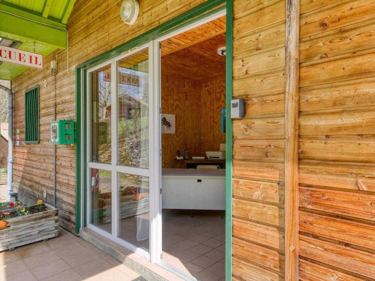 Saint-Jacques-dʼAmbur Vacanceole - Les Chalets De La Chazotte מראה חיצוני תמונה